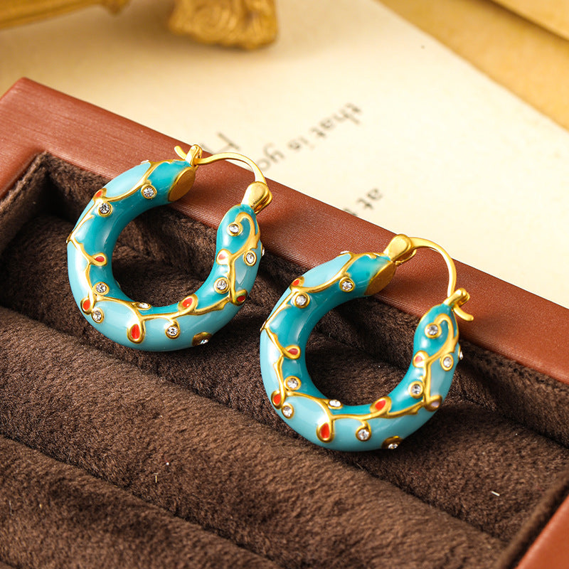 Retro high-end thorn colored enamel earrings, niche personality, fashionable and light luxury ear clips