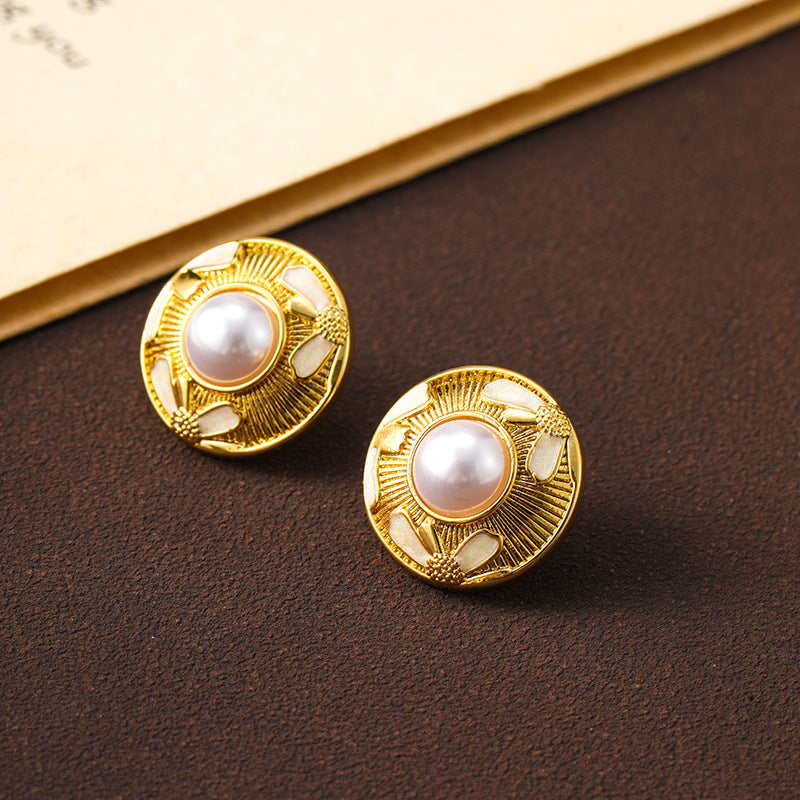 Maillard Retro Tiger Eye Pearl Earrings for Women Niche Design Simple Earrings Holiday Style Silver Needle Earrings