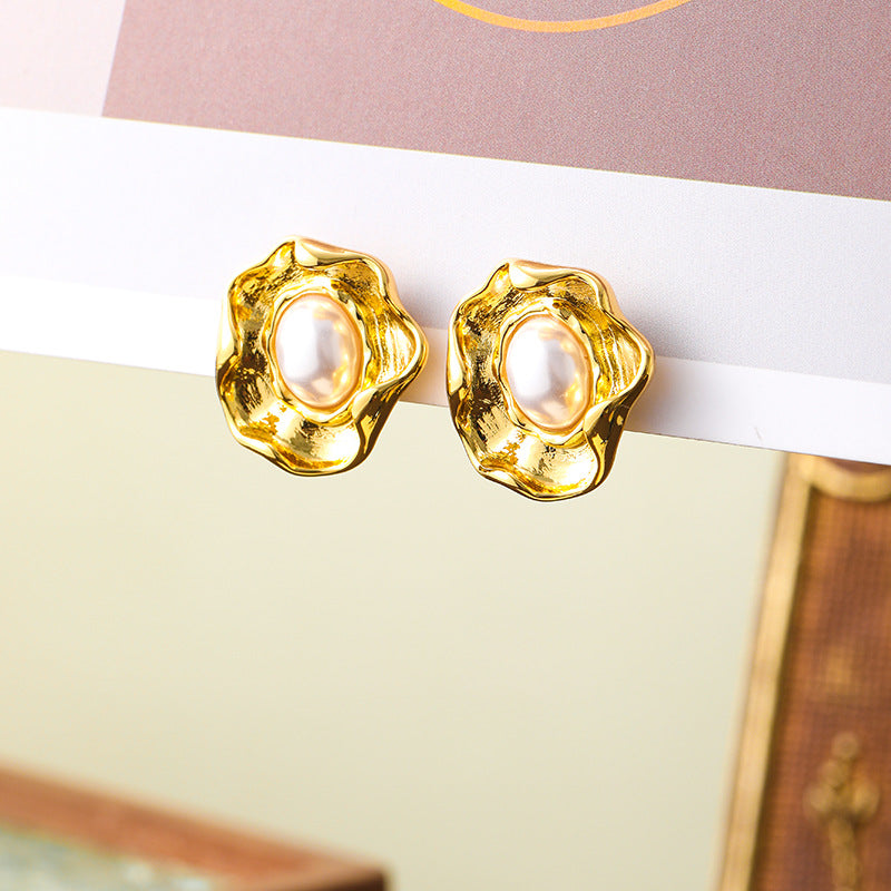 French gold retro irregular lace pearl earrings, high-end earrings, silver needles, light luxury, versatile and exaggerated earrings