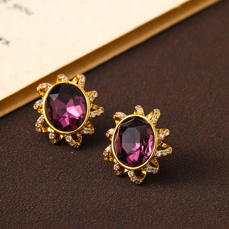 Original exquisite vintage oval spiral zircon earrings for women, niche design, high-end earrings silver needle