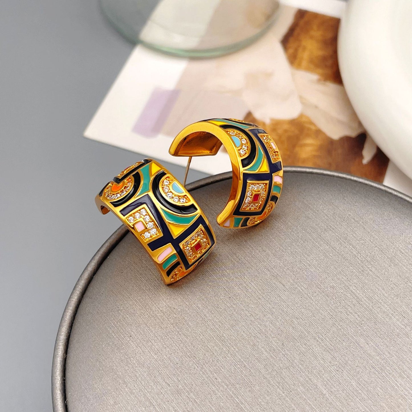 Zircon enamel retro earrings, luxury, niche, personalized earrings