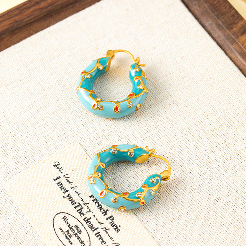 Retro high-end thorn colored enamel earrings, niche personality, fashionable and light luxury ear clips