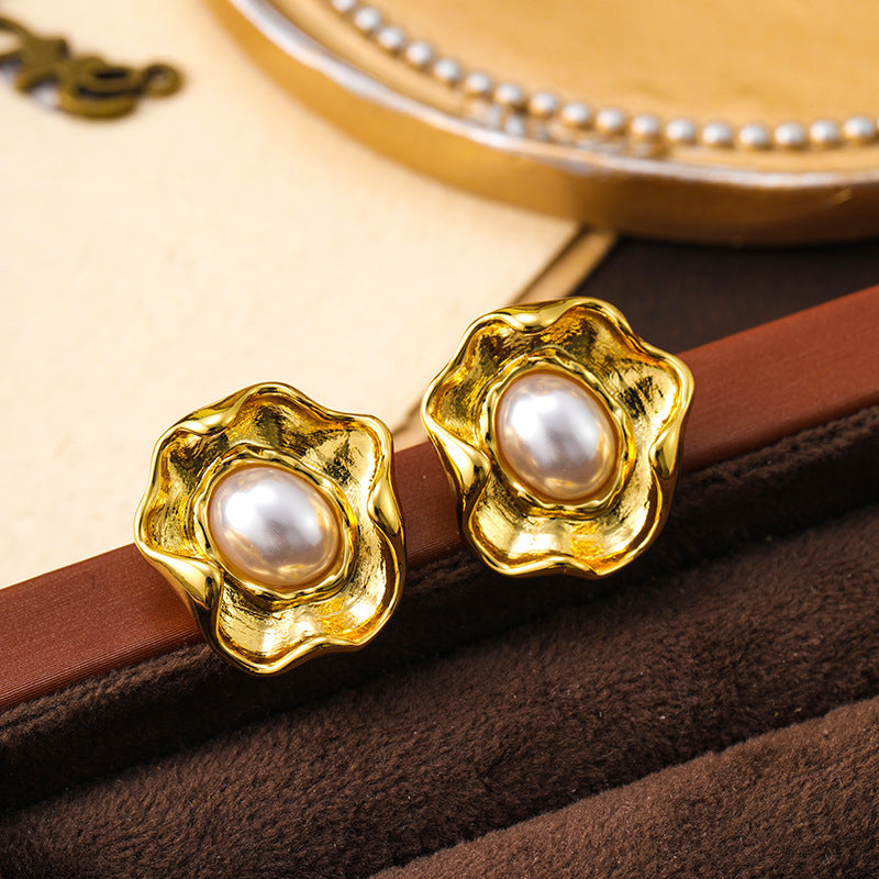 French gold retro irregular lace pearl earrings, high-end earrings, silver needles, light luxury, versatile and exaggerated earrings