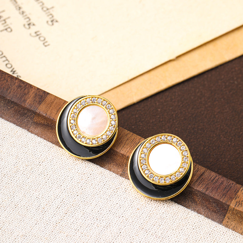Black and white round oil-dropping white mother-of-pearl zircon earrings niche design Chanel style personality earrings silver needle
