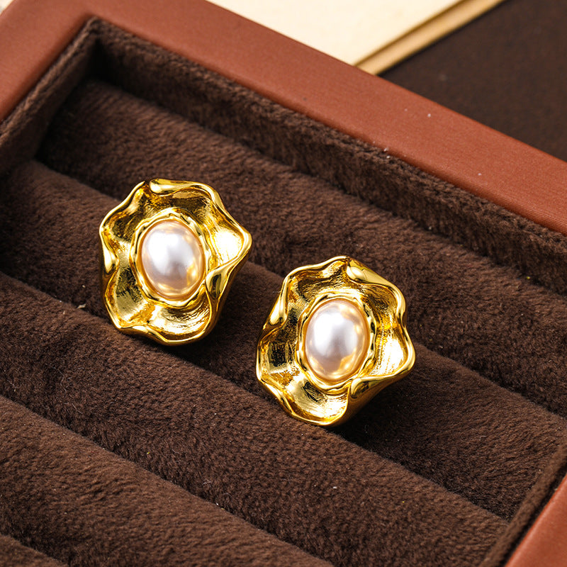 French gold retro irregular lace pearl earrings, high-end earrings, silver needles, light luxury, versatile and exaggerated earrings