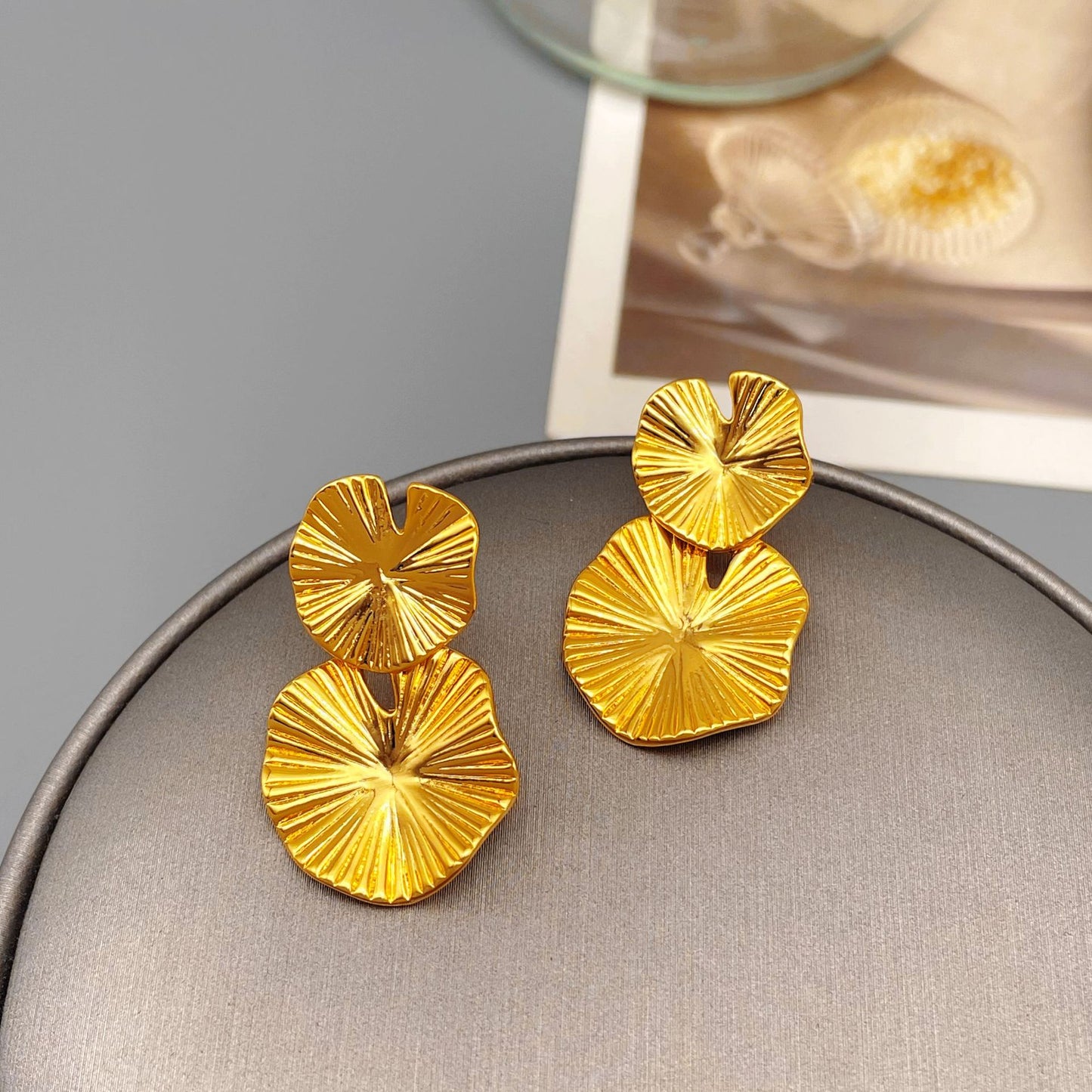 Retro AB asymmetrical lotus leaf earrings with a simple and versatile design and personality earrings