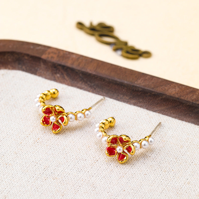 Original French retro colored enamel flower pearl earrings for women, versatile temperament C-shaped earrings, silver needles