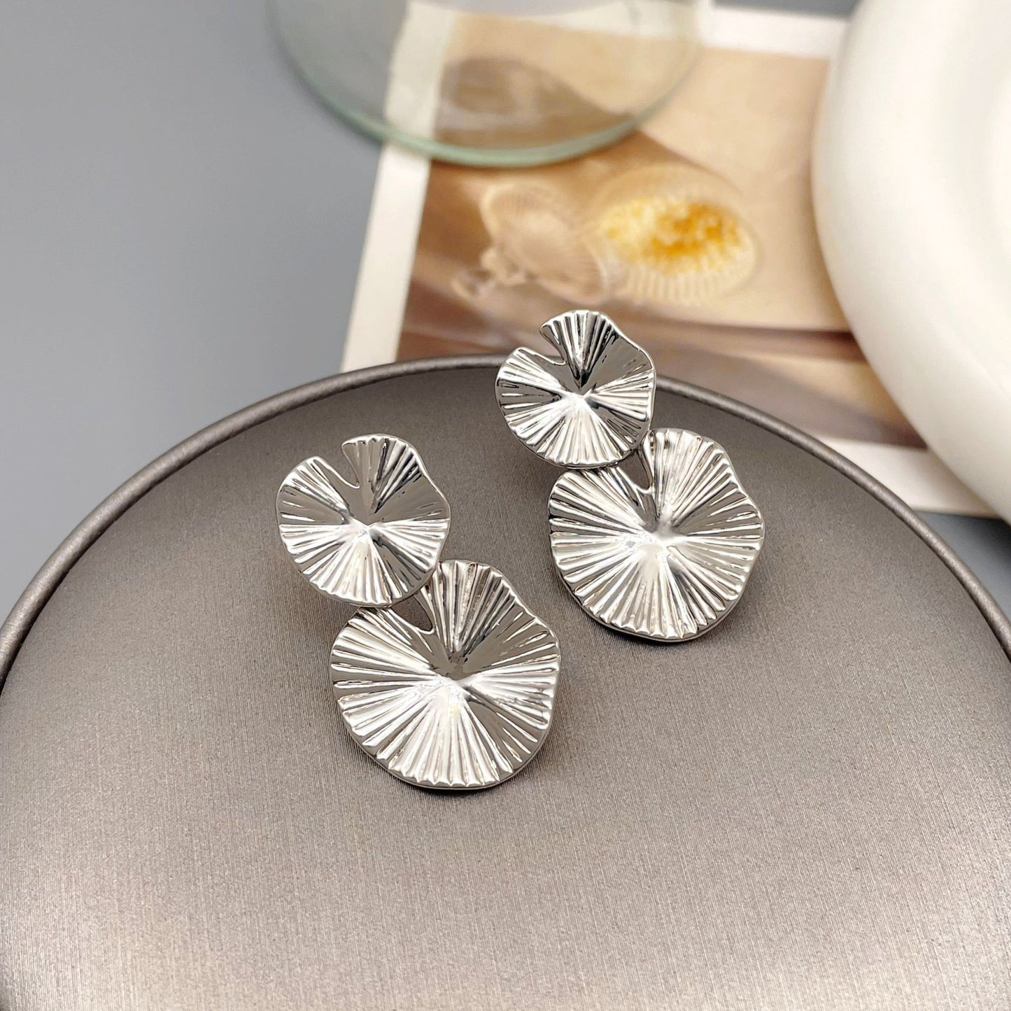Retro AB asymmetrical lotus leaf earrings with a simple and versatile design and personality earrings