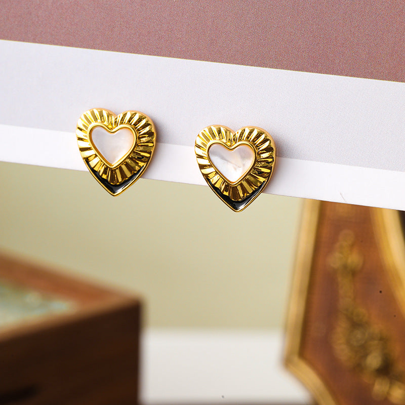 Enamel white mother-of-pearl heart earrings, retro earrings, niche fashion earrings