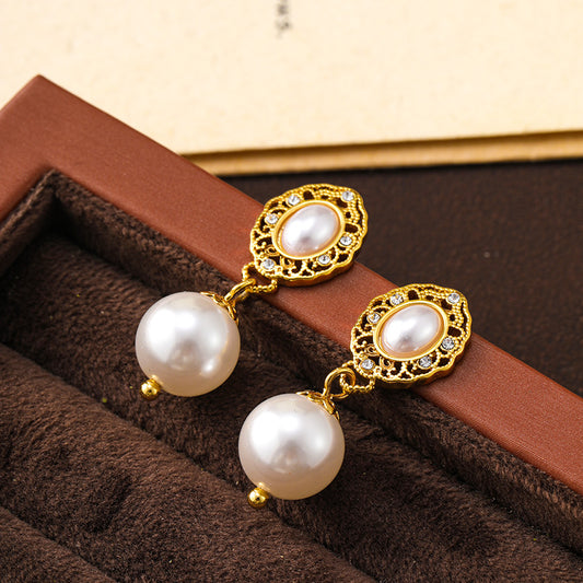French retro palace style hollow flower plate pearl earrings niche design 925 silver needle earrings
