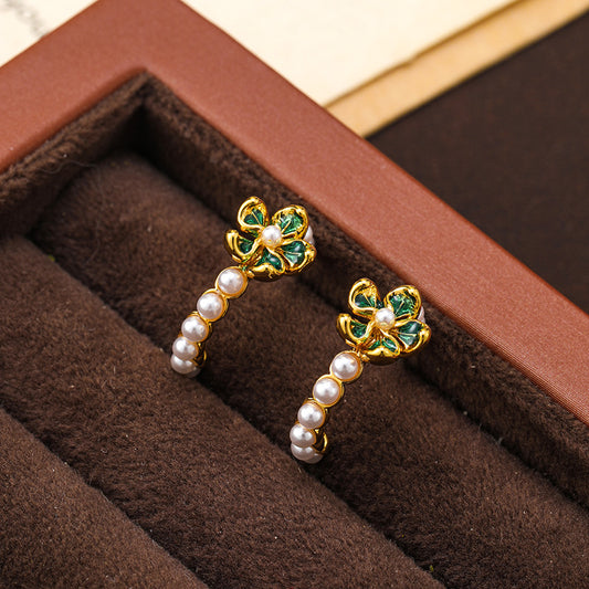 Original French retro colored enamel flower pearl earrings for women, versatile temperament C-shaped earrings, silver needles