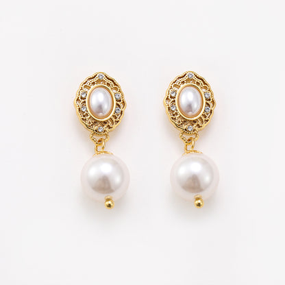 French retro palace style hollow flower plate pearl earrings niche design 925 silver needle earrings