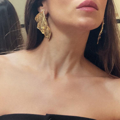 Vintage ZA Design Metal Style Leaf Earrings